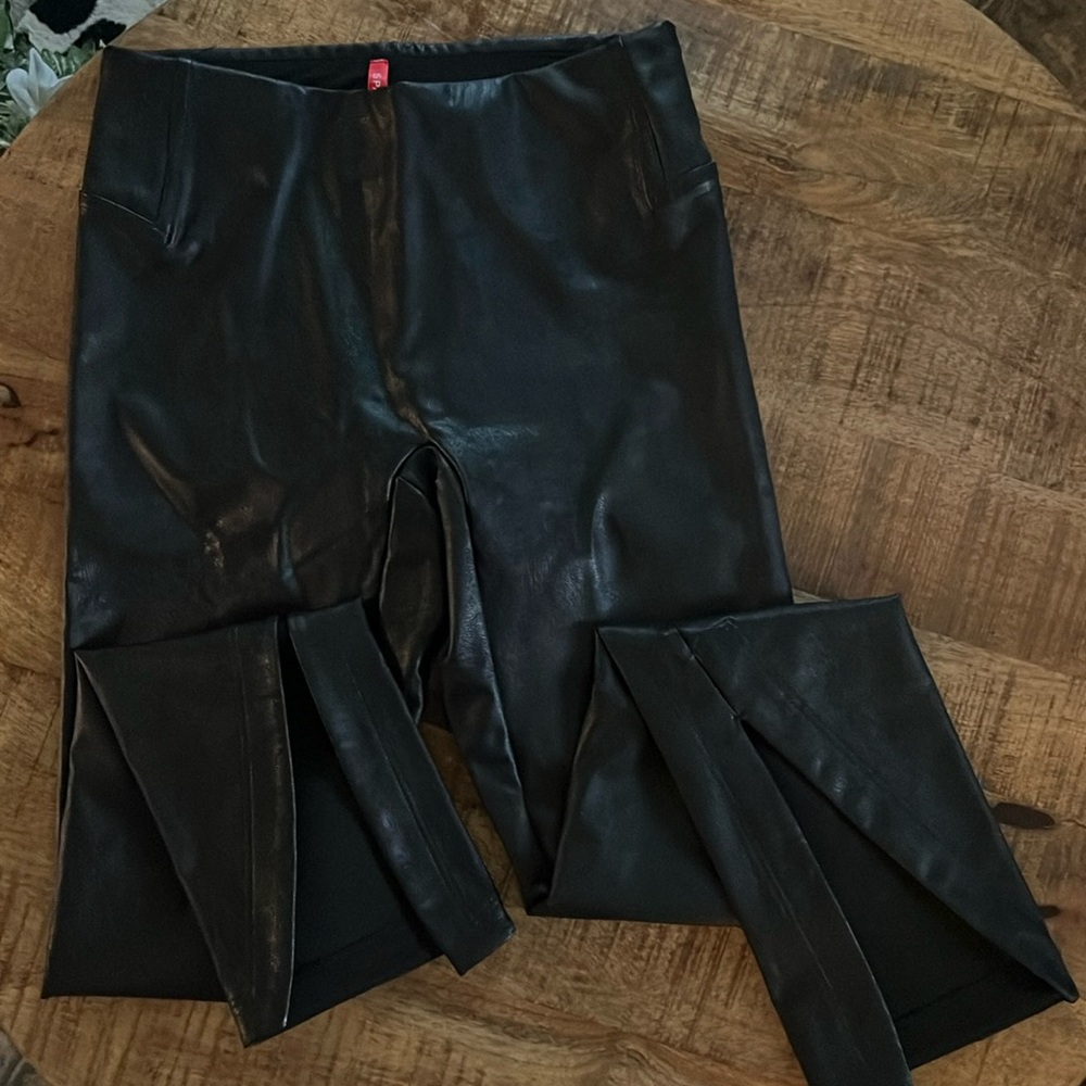SPANX - leather-like front slit skinny